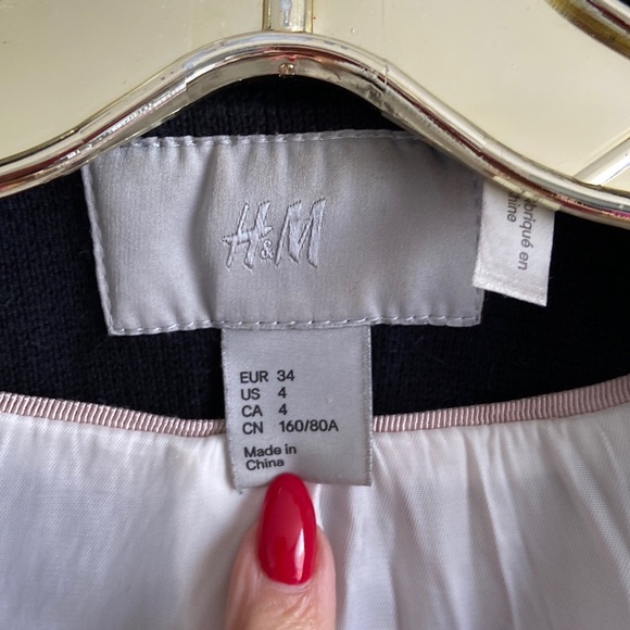 H&M  Classic   Blazer - Picture 4 of 6